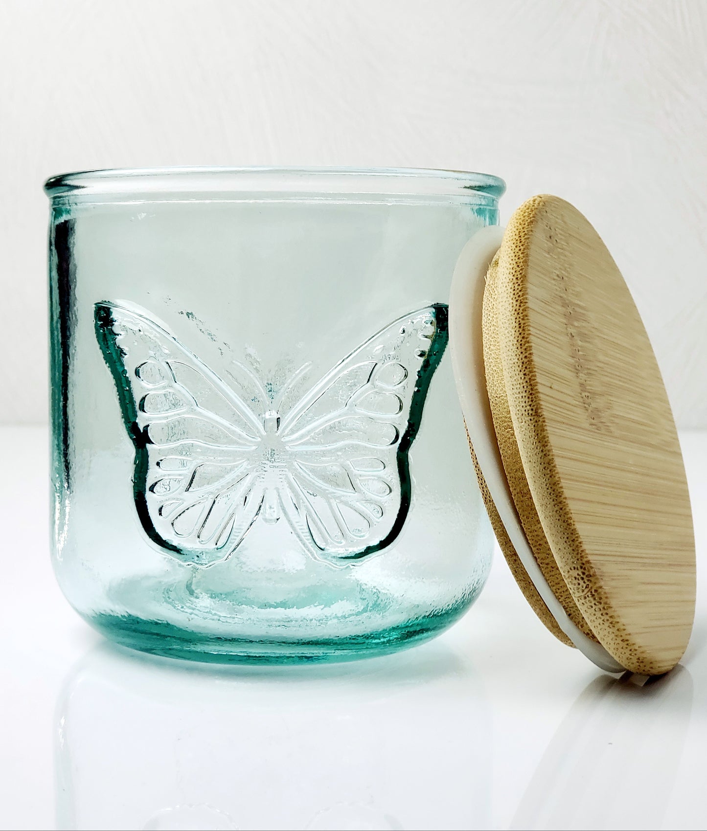 Hinoki & Lily 10 oz wood wick candle in recycled glass with wood lid