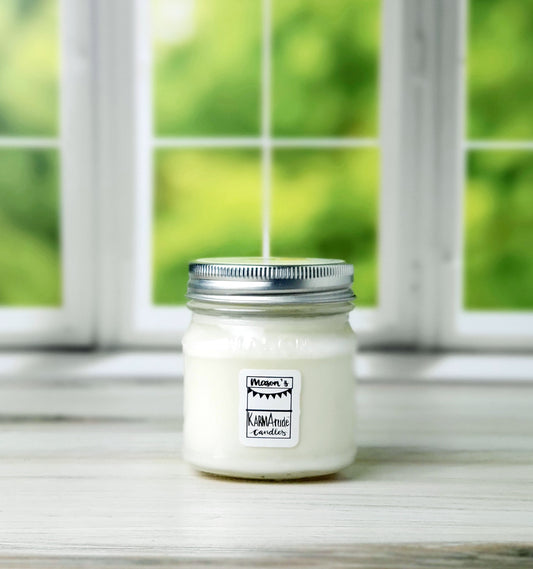 Dahlia & White Orris 8 oz candle in mason jar with lid