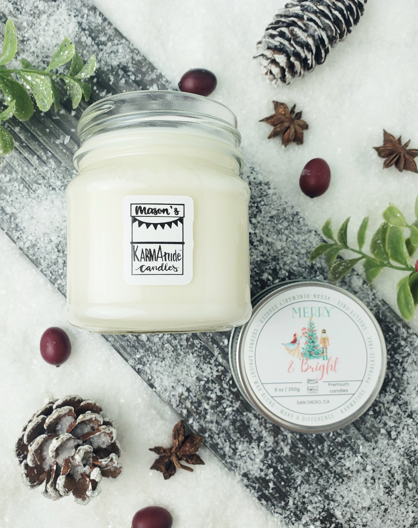 Merry & Bright candle in Mason jar 8oz *brand new*