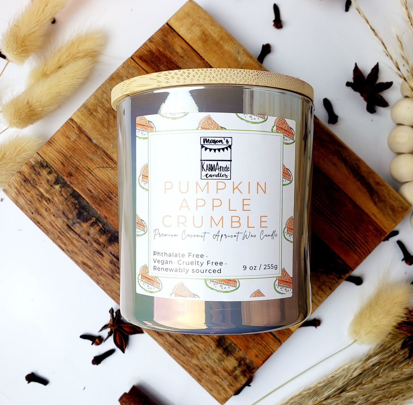 Pumpkin Apple Crumble candle with wood lid 9 oz